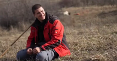 Student FTN-a (21) radi kao pastir nomad, spava u šatoru i čuva 300 ovaca na Fruškoj gori!