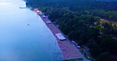 Počela kupališna sezona na Adi Ciganliji: Plava zastavica podignuta, spasioci na dužnosti, cene izazvale reakcije posetilaca