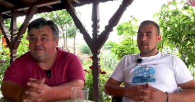 Nekada obrađivali 10, danas 300 hektara – deda i unuk otkrivaju šta je danas presudno za uspeh u poljoprivredi (VIDEO)